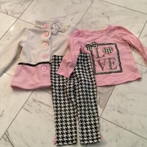 Kid headquarters 3piece outfit 18M worn once